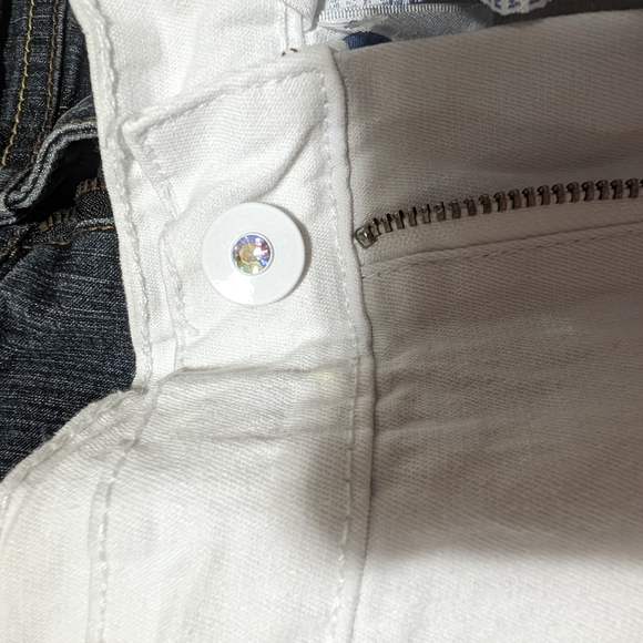 Plus Size 20W white capris - Picture 2 of 6